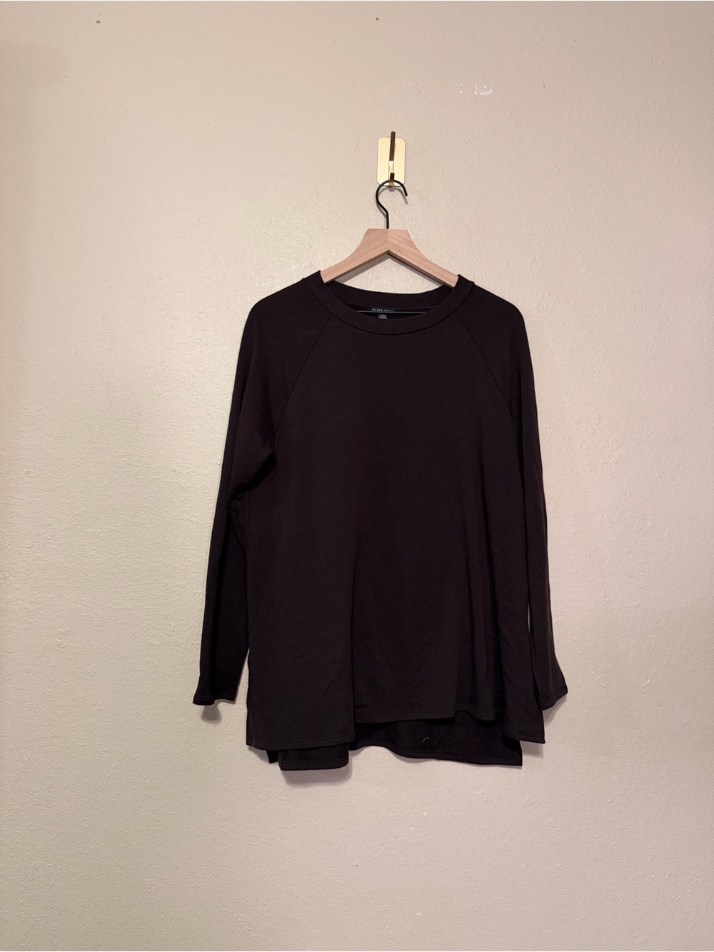 Eileen Fisher Relaxed Sweatshirt Lightweight in Chocolate Brown Size Medium
